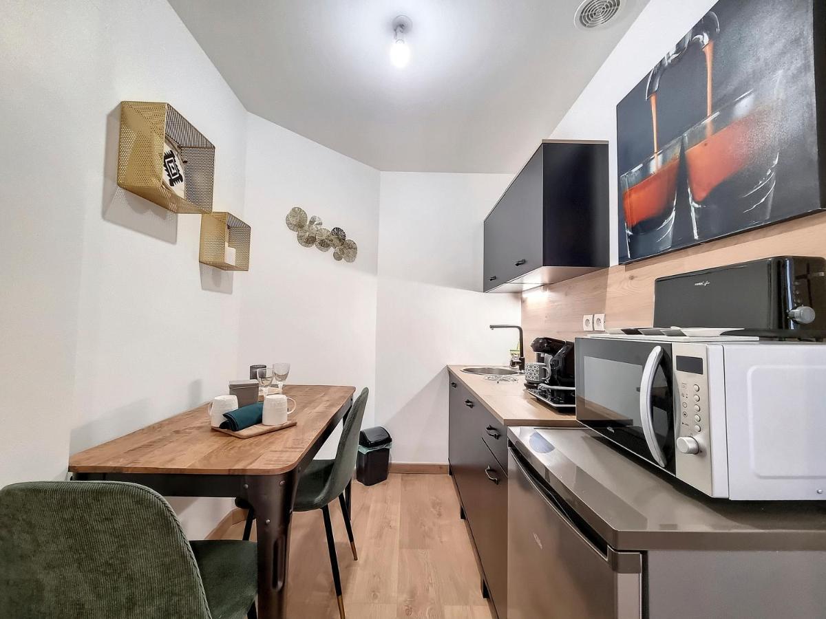 Agathe Apartment Руан Екстериор снимка