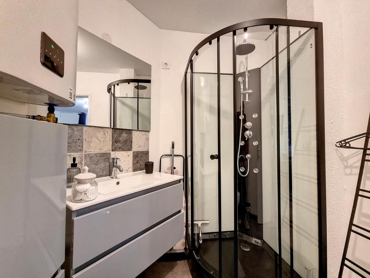 Agathe Apartment Руан Екстериор снимка
